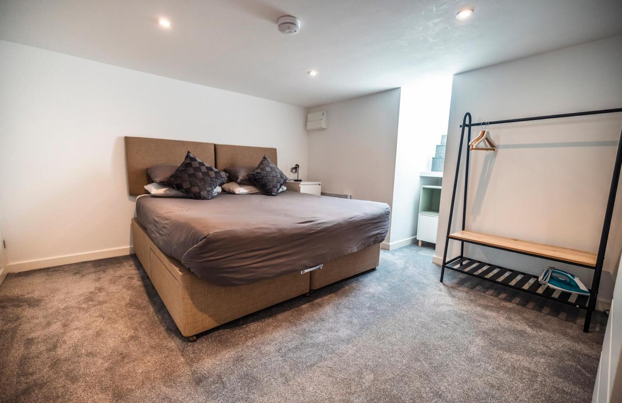 - Inc Free Parking, Wifi, Full Kitchen, Smart Tv - Spring * Hereford