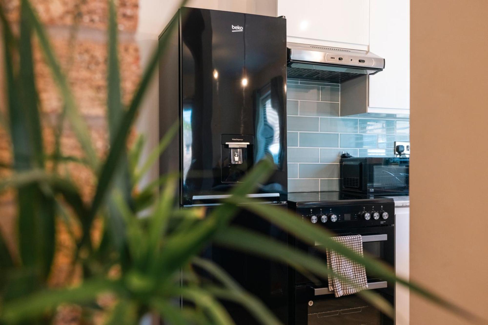 The Comfy House - Inc Free Parking, Smart Tv, Full Kitchen, Washing Machine - Winter Holiday home Hereford