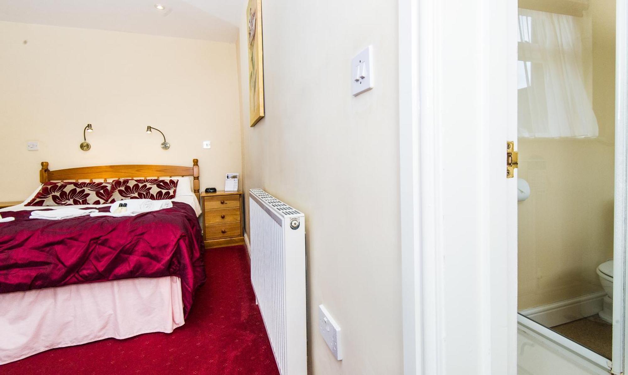 Kidwells House 4*