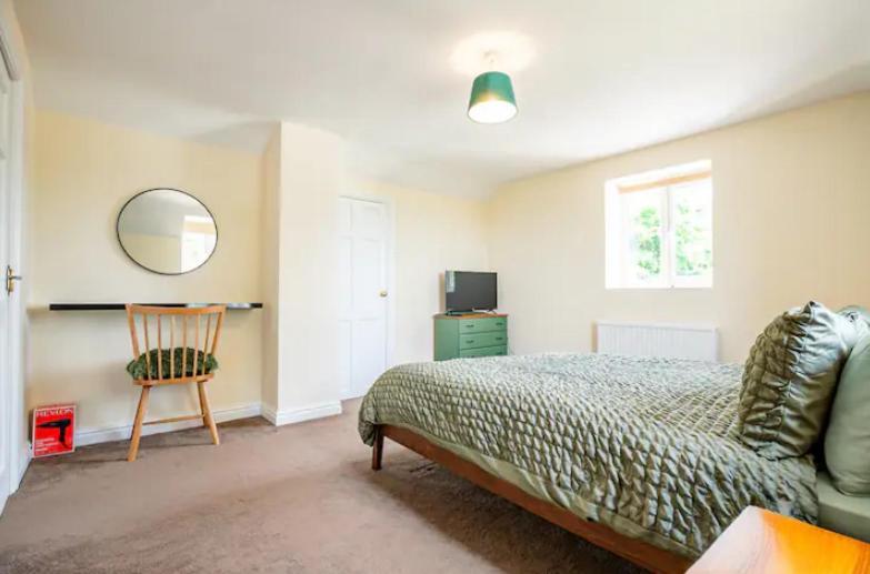 Holiday home Host & - The Pippins *