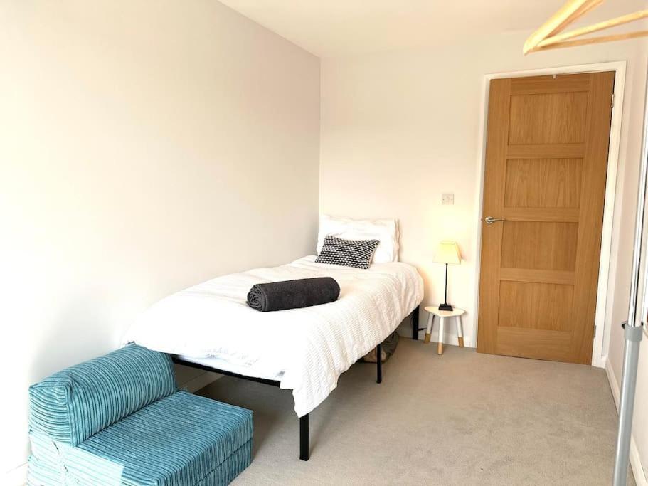 Contemporary, Open Plan, 3 Bedroom House In - Sleeps 5-6 Hereford