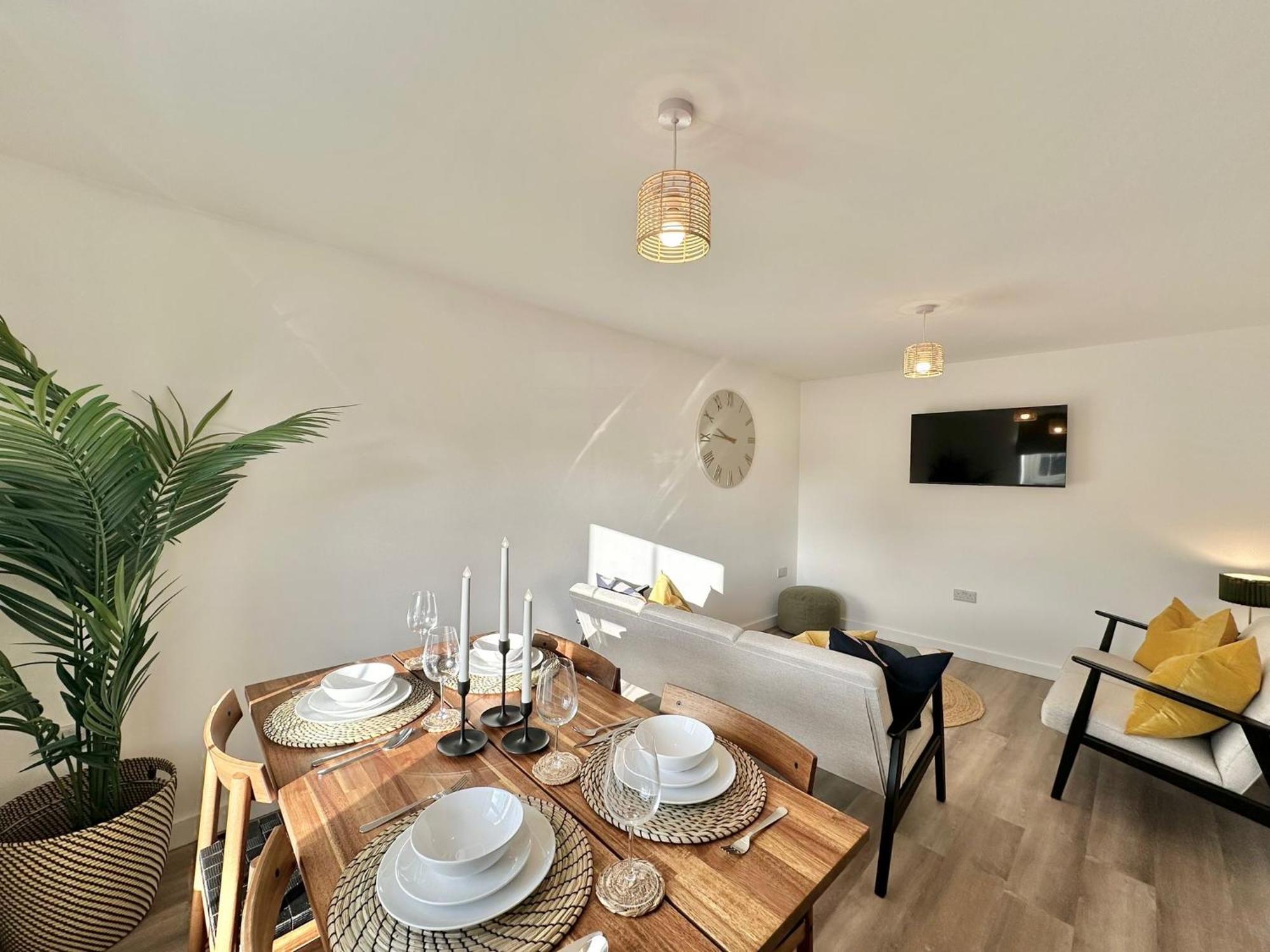 Modern In Prime Location * Hereford