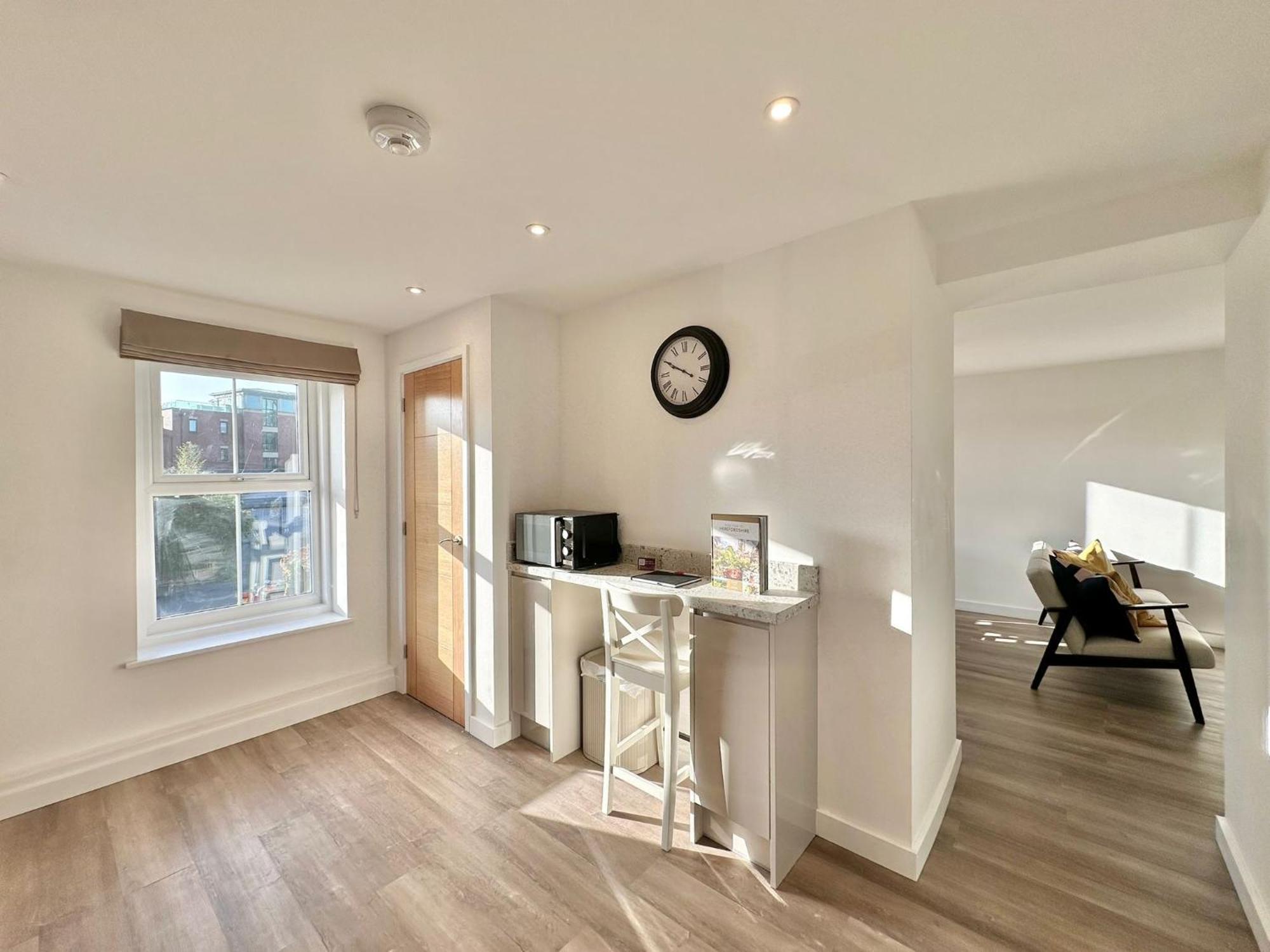 Modern In Prime Location * Hereford