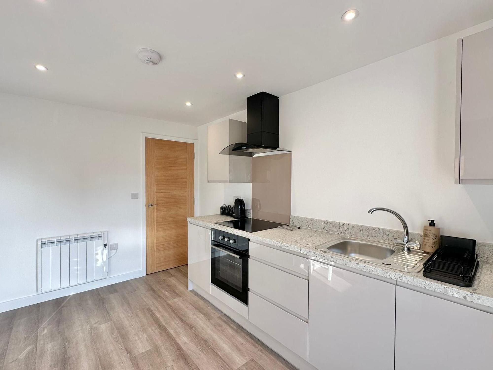 Modern In Prime Location *