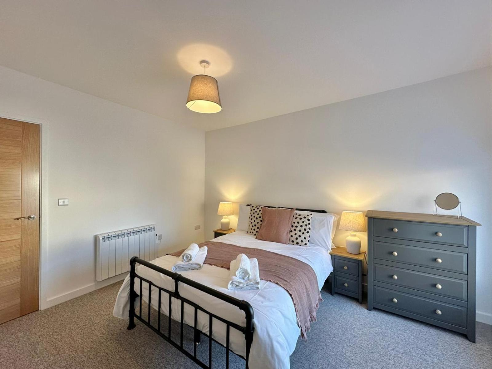 Modern In Prime Location Apartment Hereford