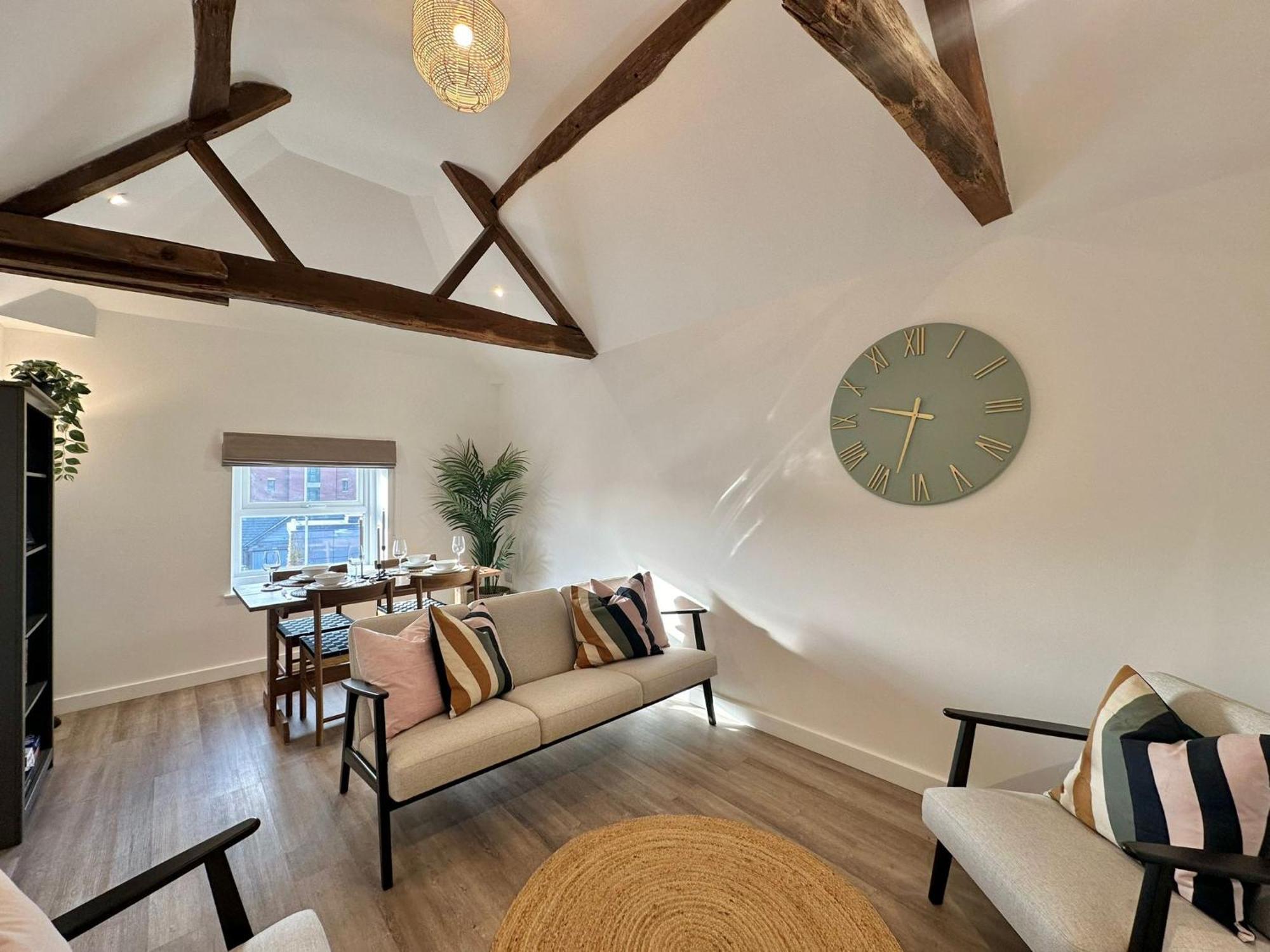 Modern In Prime Location *