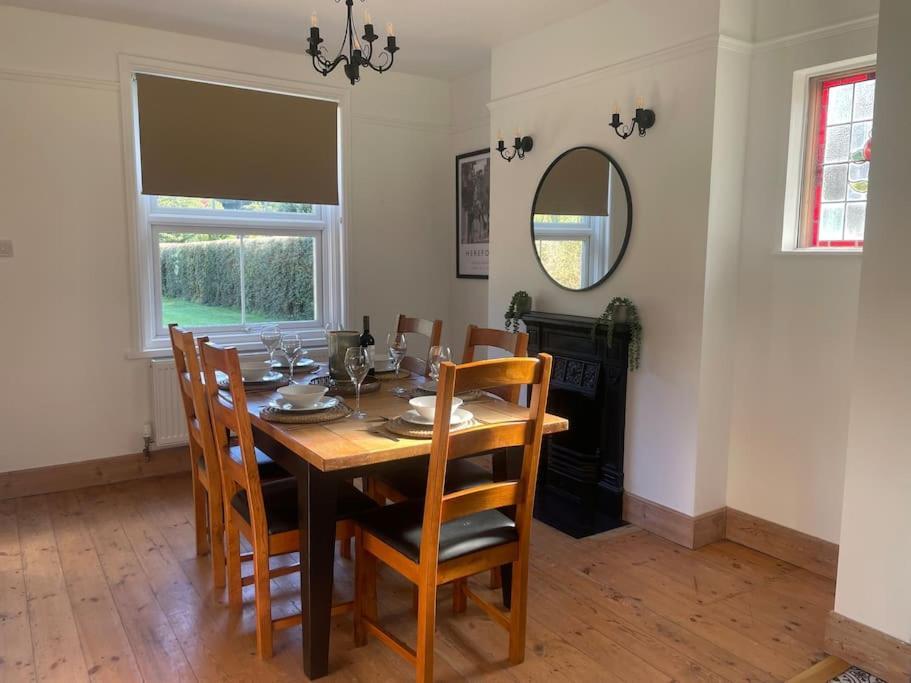 Trosnant, Ewyas Harold Holiday home *