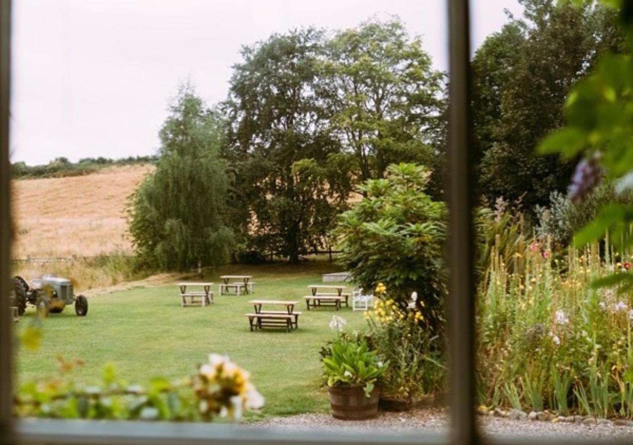 Lyde Court