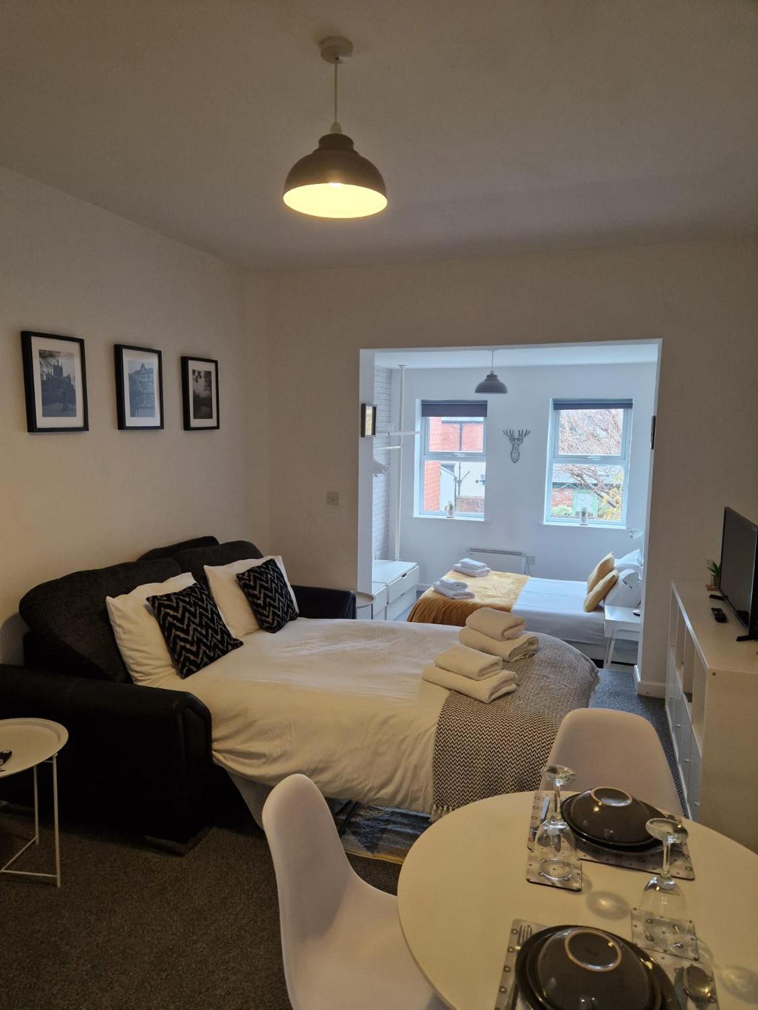 Apartment Hereford City - Victory Apartment - Modern Studio In Vibrant Popular Area Of Hereford - Hosted By Rentmyhouse