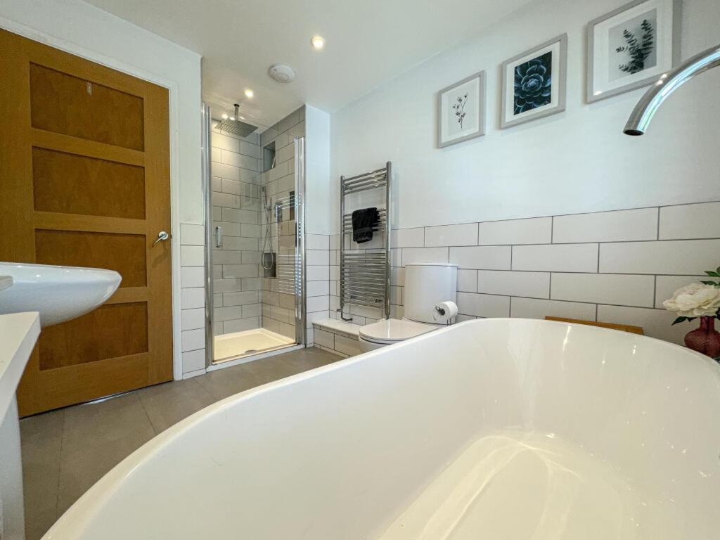 Holiday home Contemporary, Open Plan, 3 Bedroom House In - Sleeps 5-6 Hereford