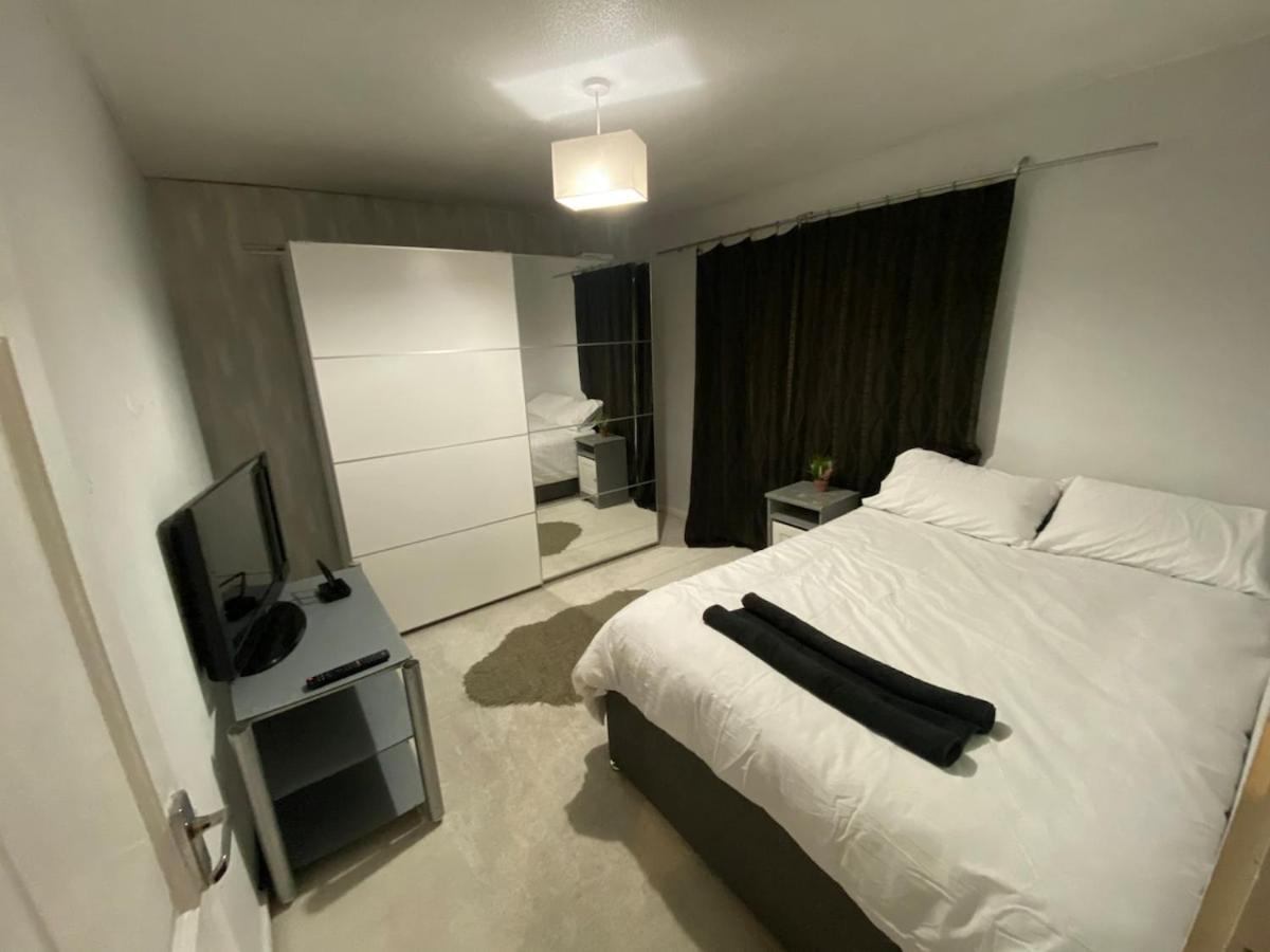 Lovely, Modern, King Bed, 3bedroom House, 6 Ppl Hereford
