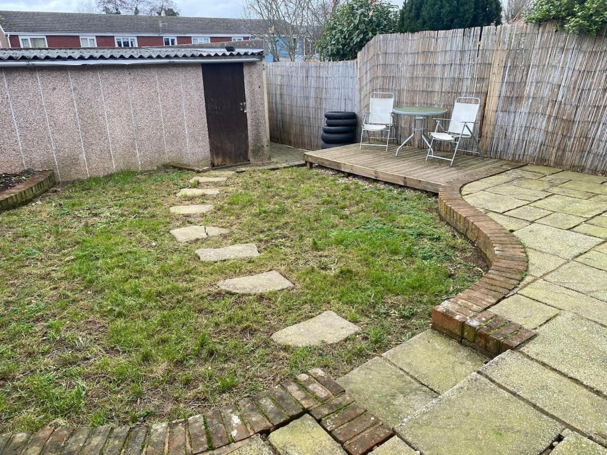 Holiday home Lovely, Modern, King Bed, 3bedroom House, 6 Ppl *