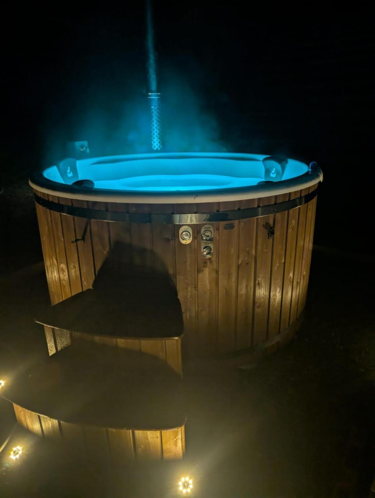 Caplor Glamping & *