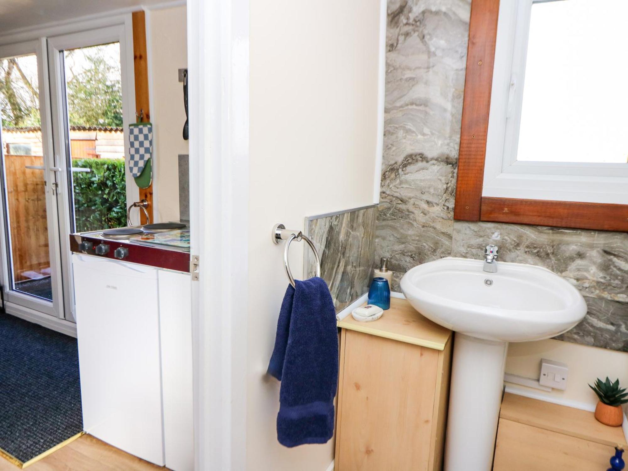 Shed Your Blues Holiday home Hereford