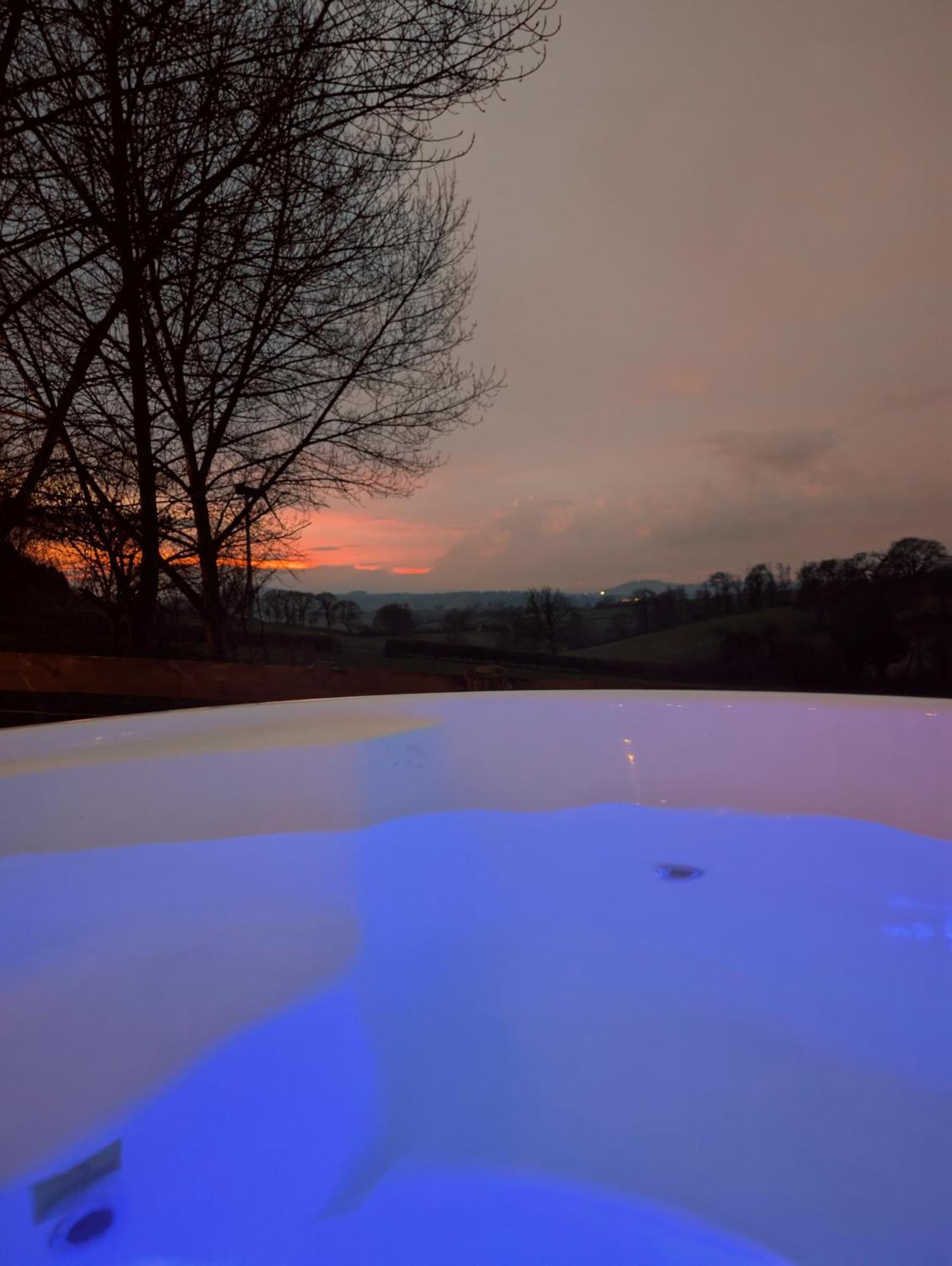 Campsite Caplor Glamping & *