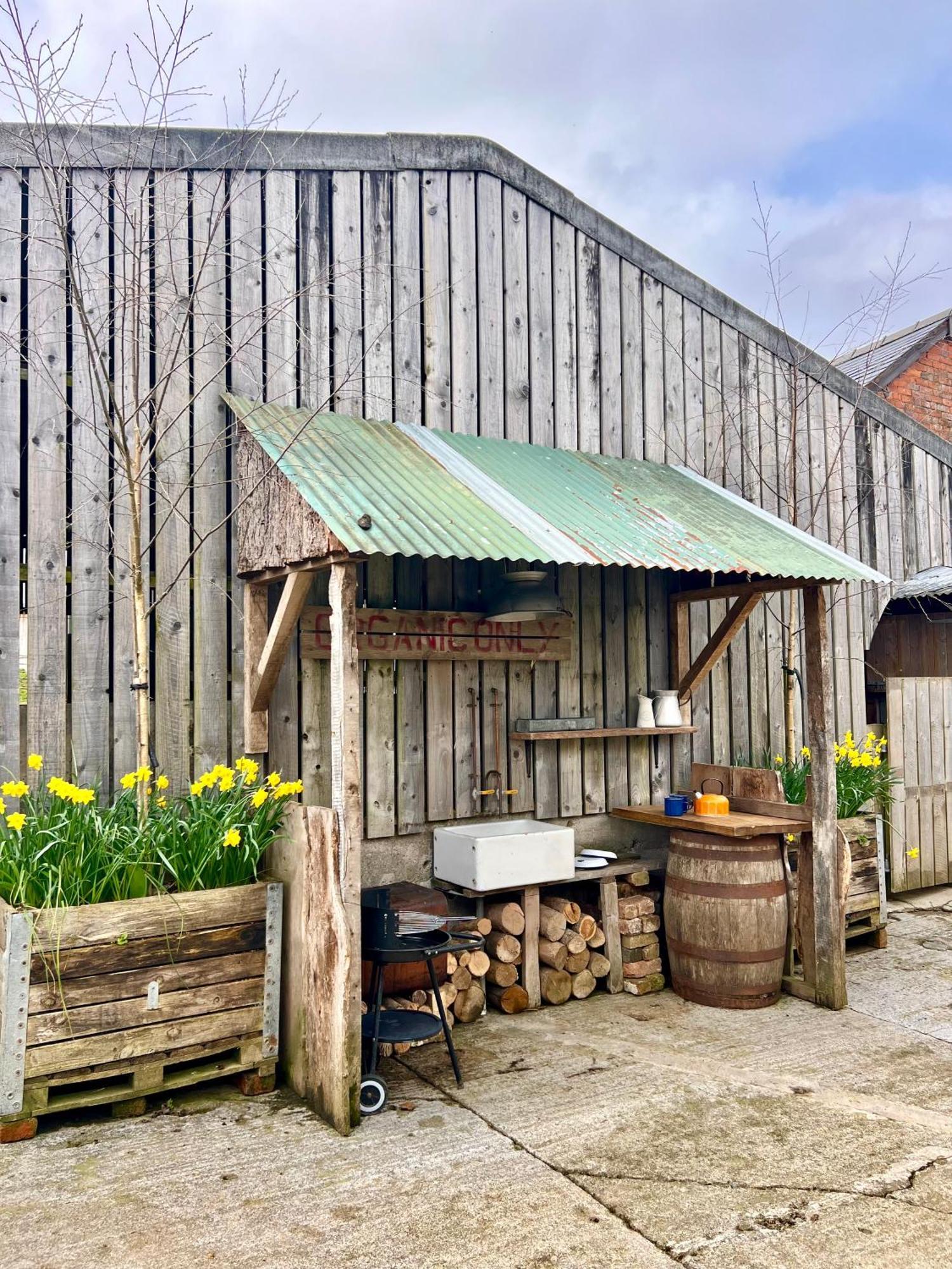 The Pig And Sty Apartment