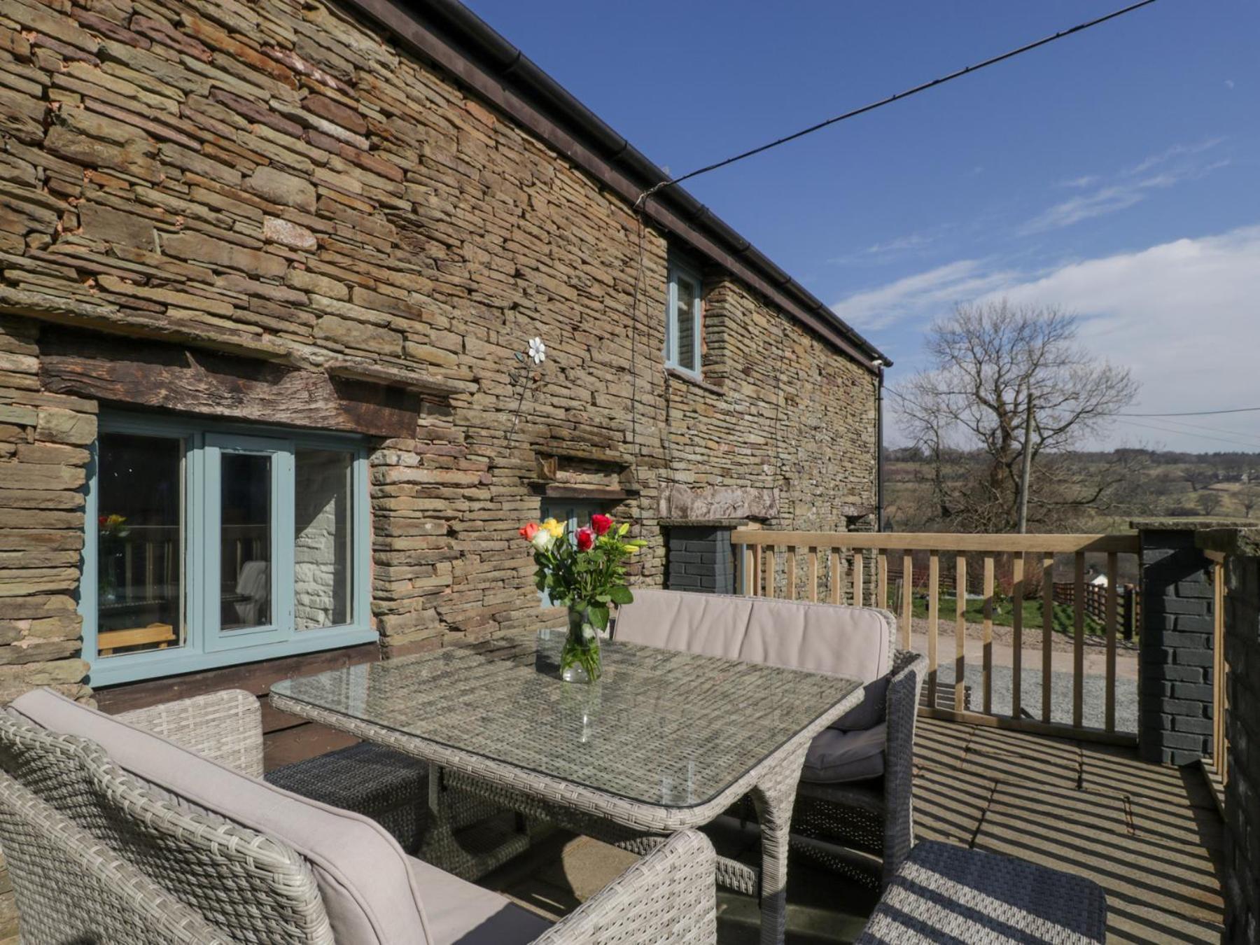 White Haywood Barn Holiday home