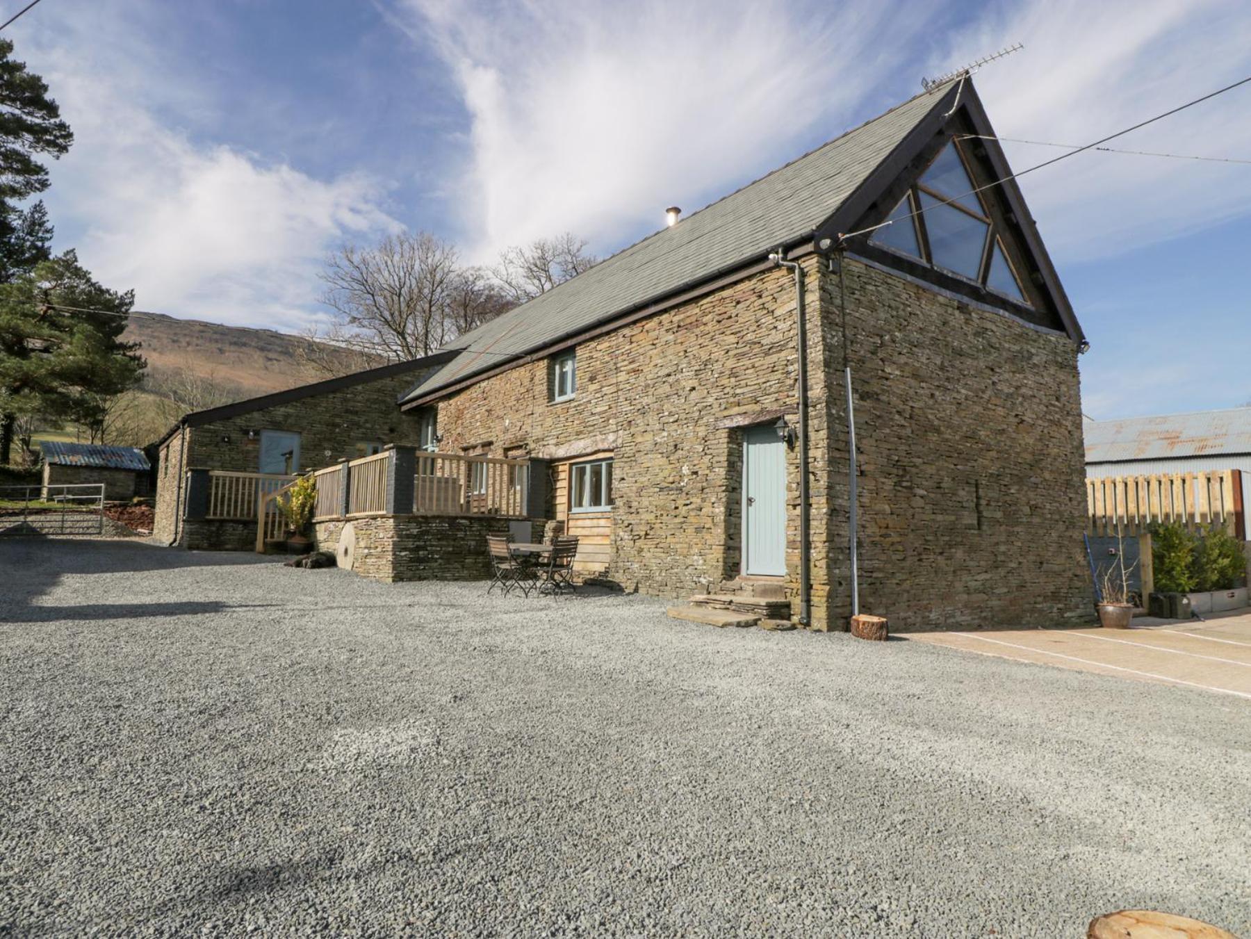 White Haywood Barn Holiday home Hereford