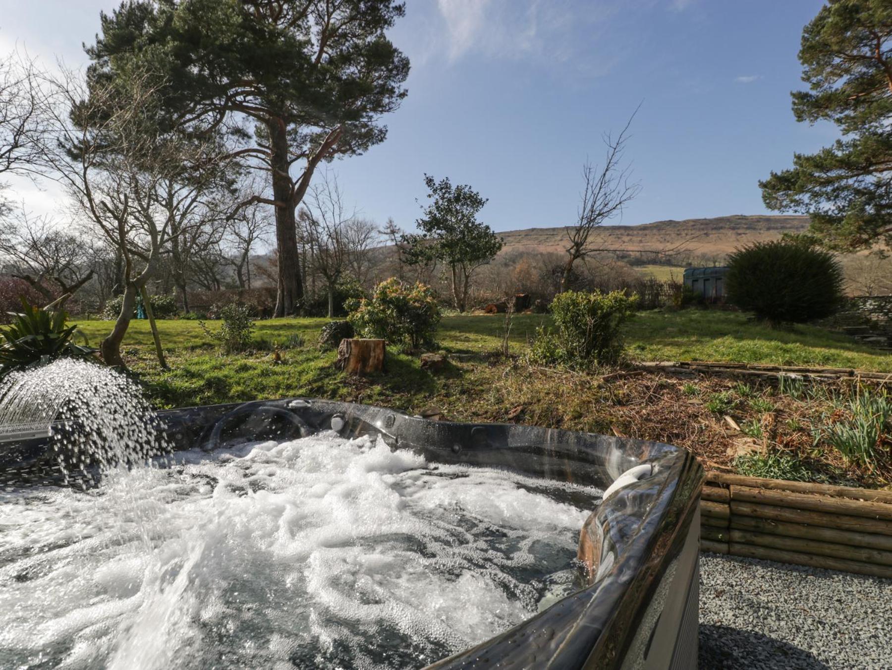 White Haywood Holiday home