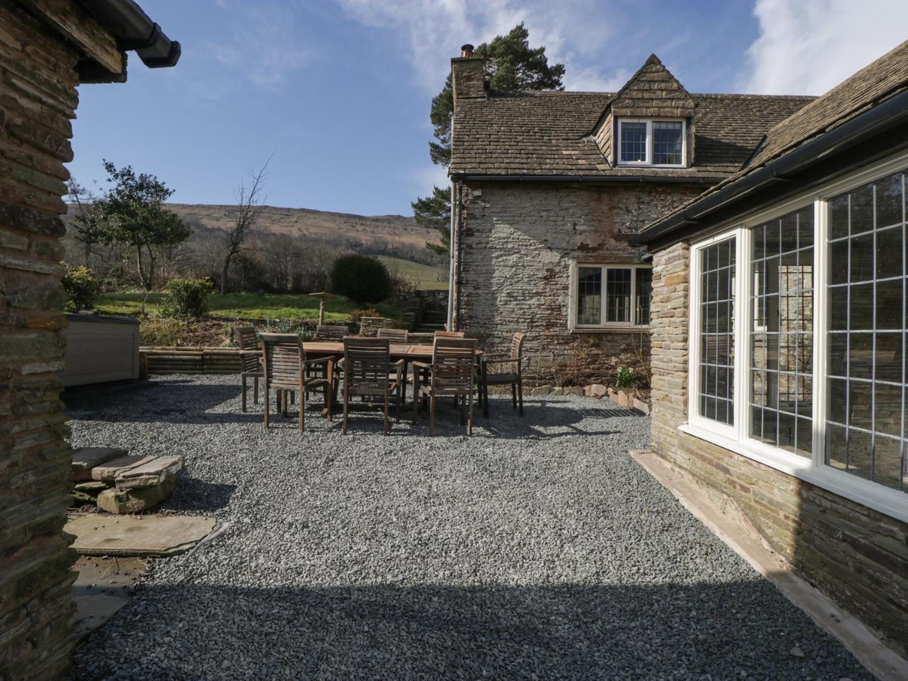 White Haywood Holiday home