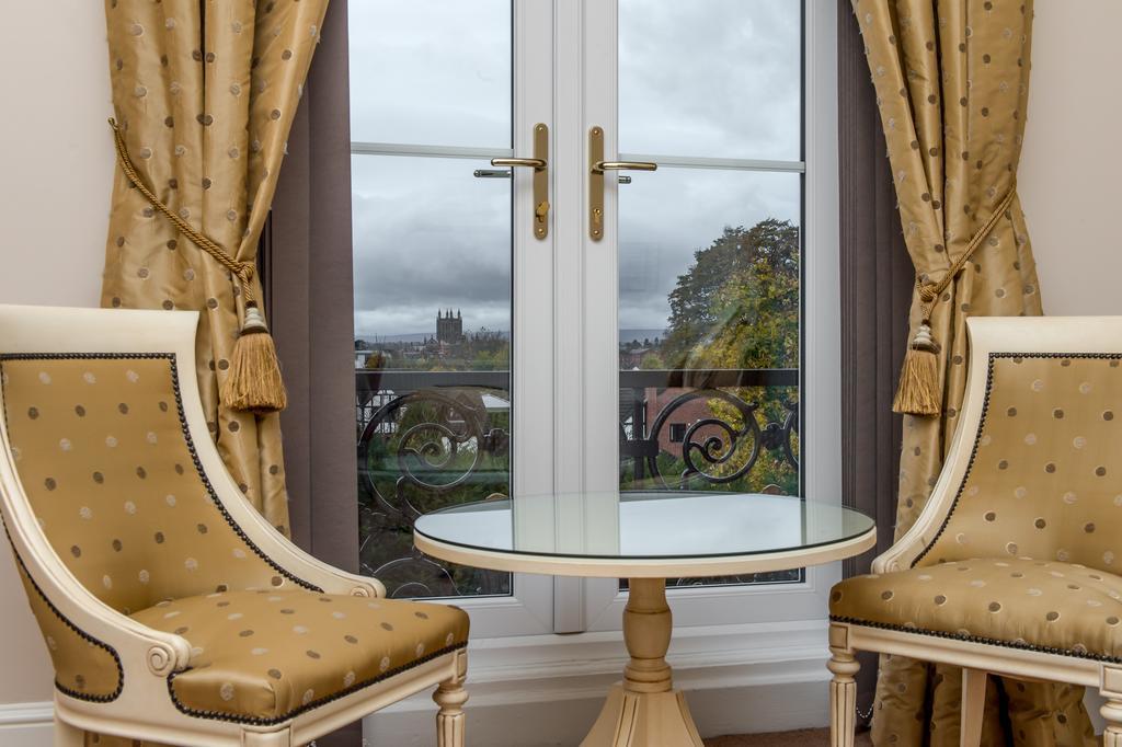 Charades Guest house 4*