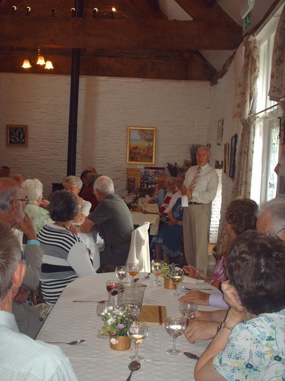 White Haywood Farm Restaurant With * Hereford