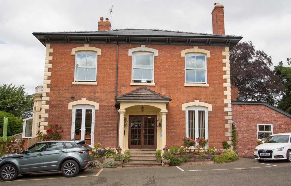 Southbank House 4* Hereford