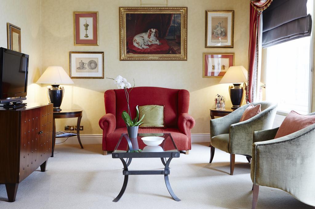 Castle House Hotel 3*