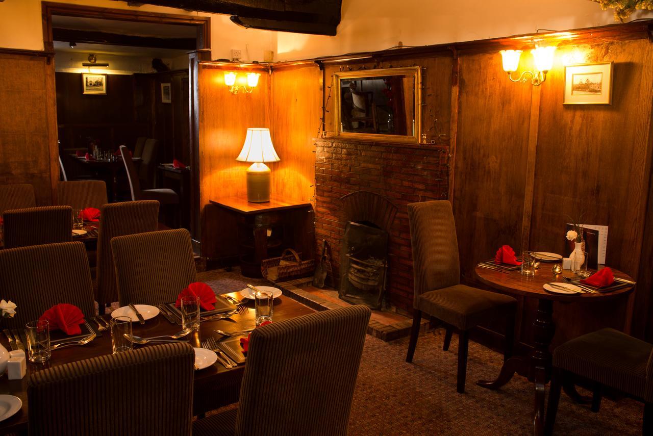 Inn The Roebuck *