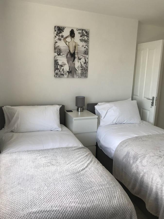 Hhereford - Raven House - 4 Bedroom House Located West Of City, Sleeps 7 - Perfect For Contractors Or A Base For Exploring - Hosted By Rentmyhouse Apartment Hereford