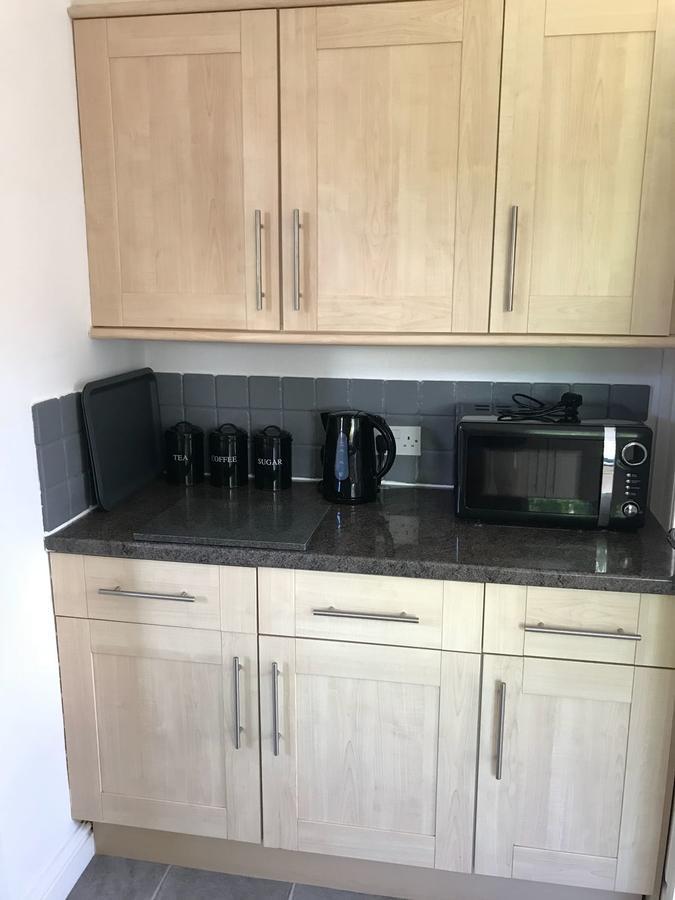 Hhereford - Raven House - 4 Bedroom House Located West Of City, Sleeps 7 - Perfect For Contractors Or A Base For Exploring - Hosted By Rentmyhouse Apartment Hereford