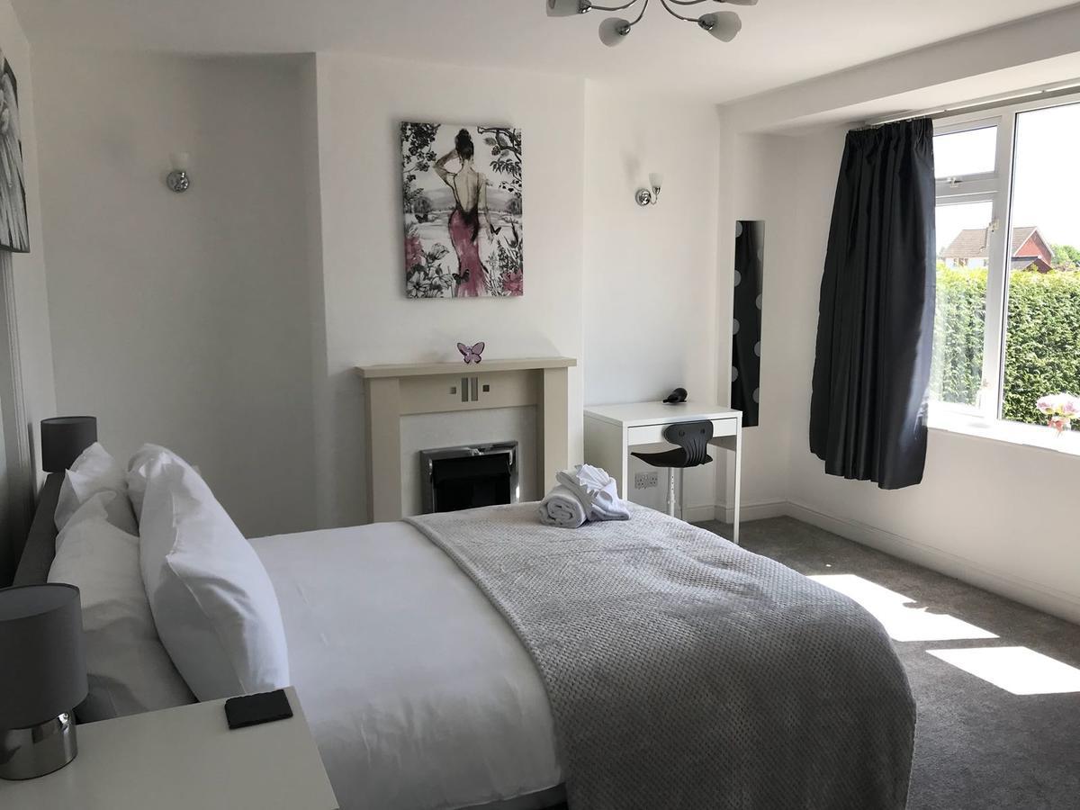 Hhereford - Raven House - 4 Bedroom House Located West Of City, Sleeps 7 - Perfect For Contractors Or A Base For Exploring - Hosted By Rentmyhouse Apartment Hereford