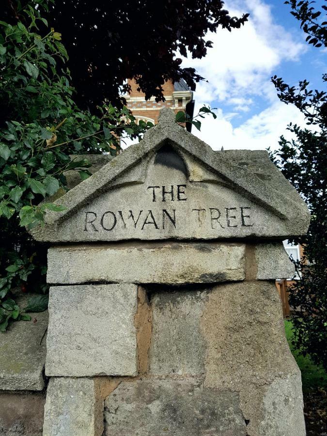 Rowan Tree Guest house *