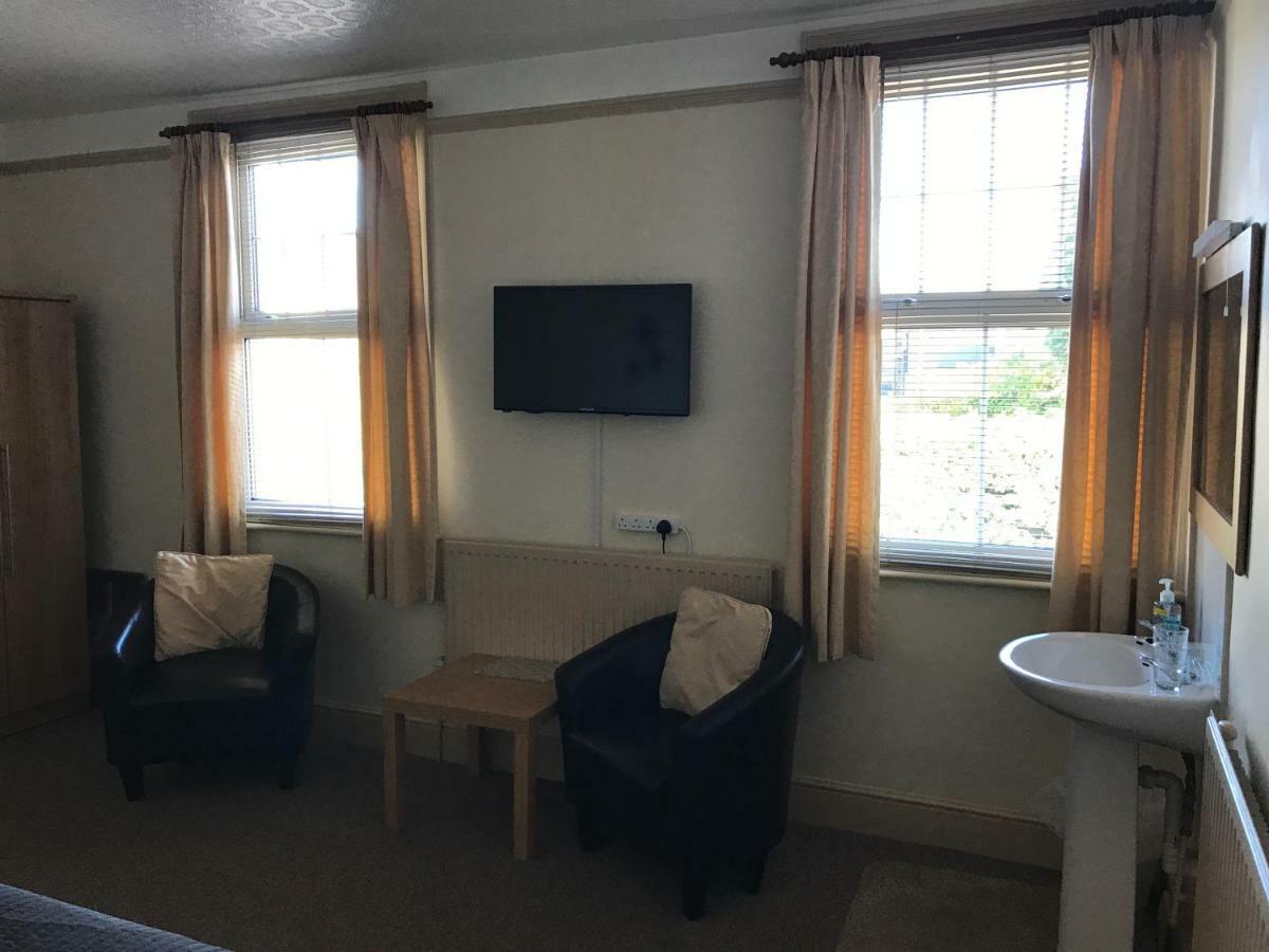 Holly Tree Guest house