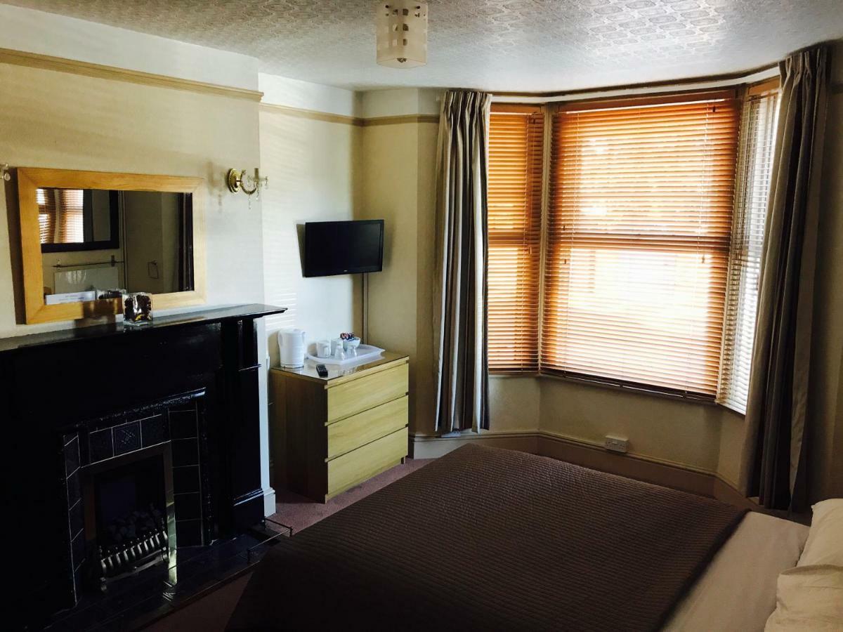 Holly Tree Guest house