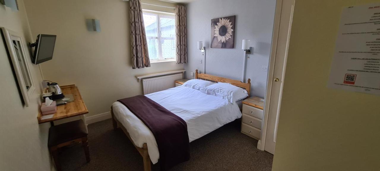 The Merton 3*