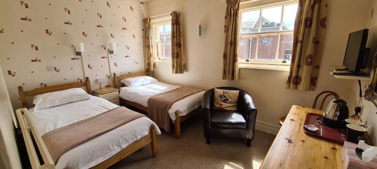 The Merton 3*
