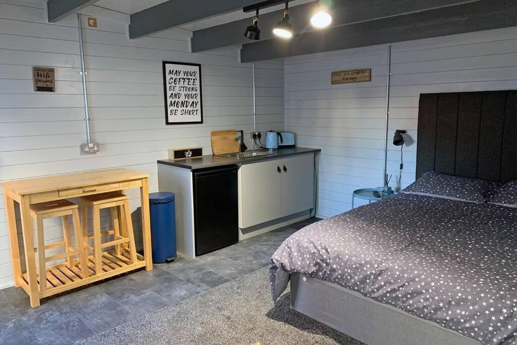 Cosy, Self-contained Garden In Centre! Apartment Hereford