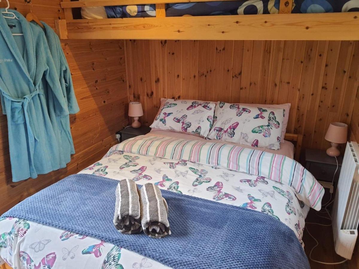 Stunning Railway Carriage With Private Hot Tub Apartment Hereford