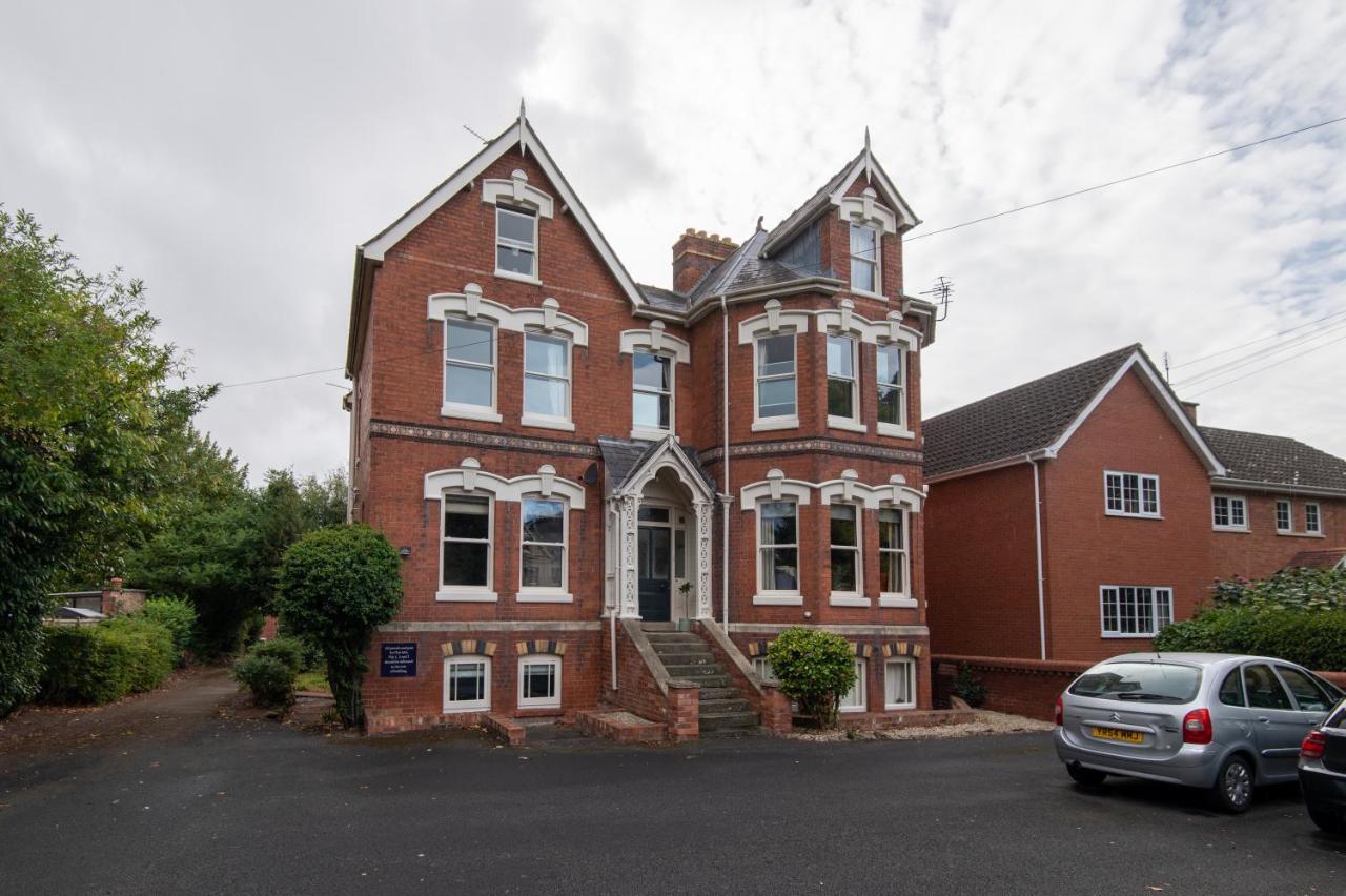 Apartment Stylish 2 Bedroom Hereford