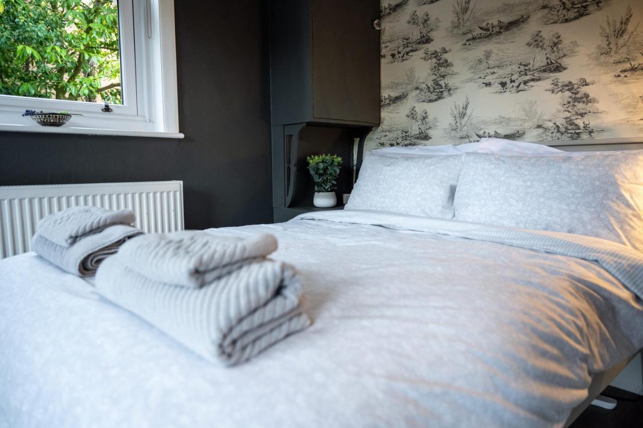 Stylish 2 Bedroom * Hereford