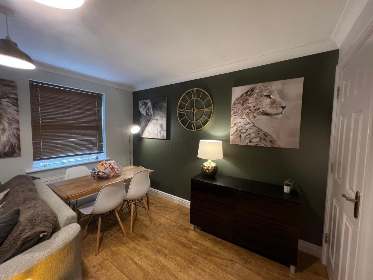 Ground Floor Apartment, Location With Free Parking