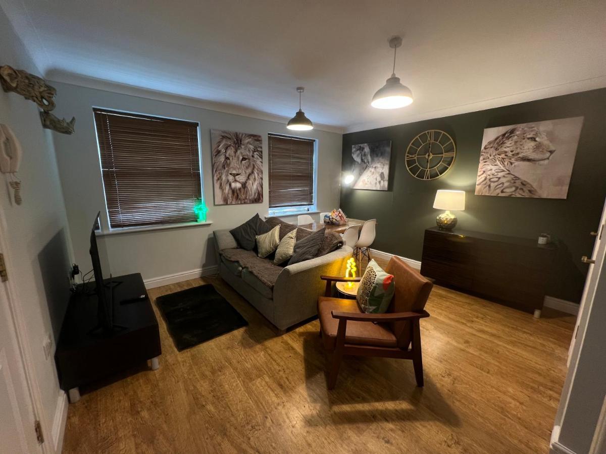 Ground Floor Apartment, Location With Free Parking Apartment Hereford