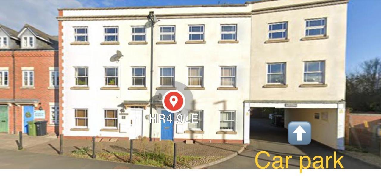 Ground Floor Apartment, Location With Free Parking *