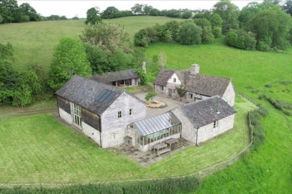 Holiday home Cwm Pelved Is A Large 6 Bedroom Close To Hay On Wye - With Incredible Views