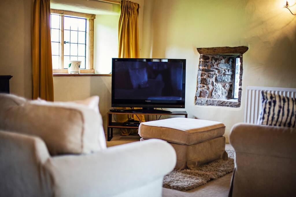 Cwm Pelved Is A Large 6 Bedroom Close To Hay On Wye - With Incredible Views Hereford