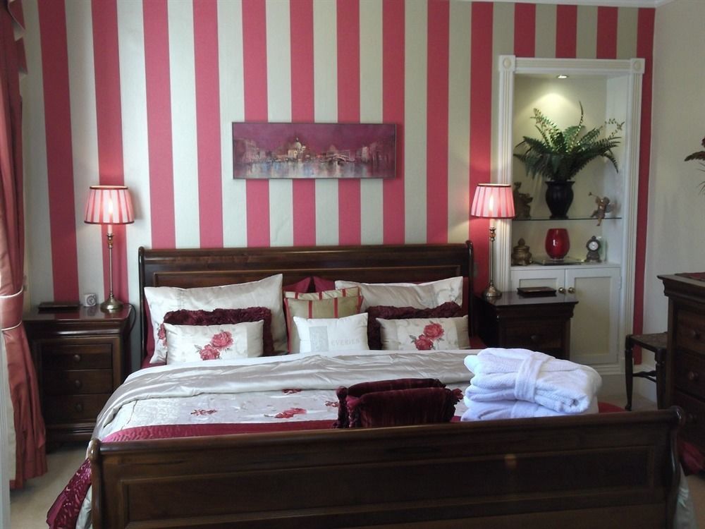 Holly House And Bed & Breakfast Hereford