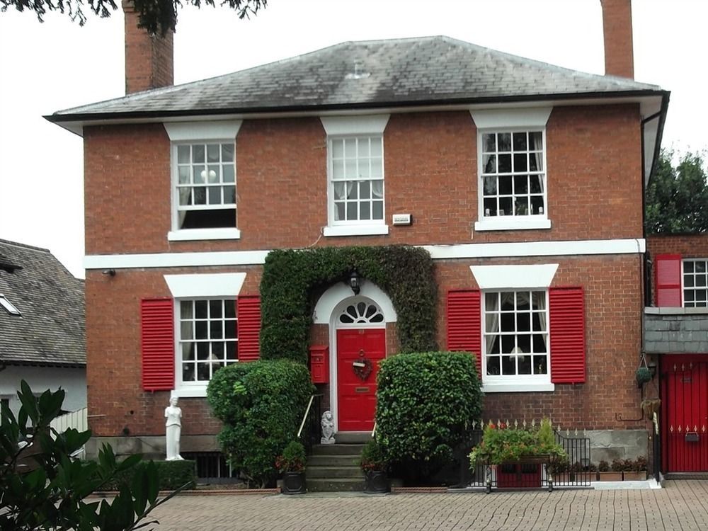 Holly House And 4*