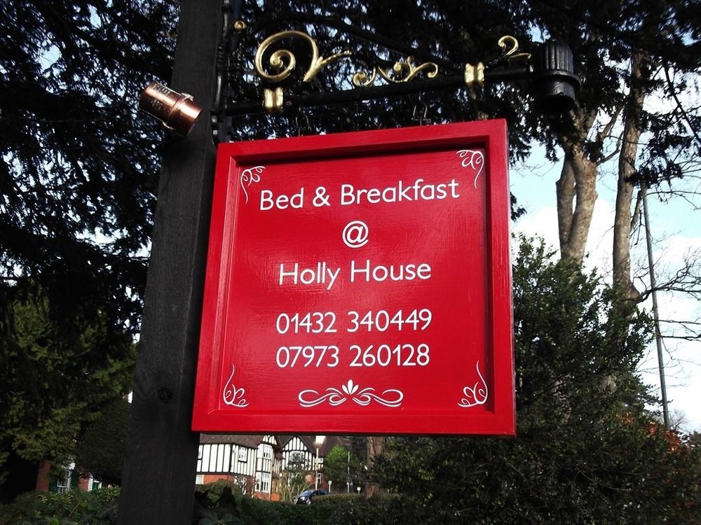 Holly House And Bed & Breakfast 4*