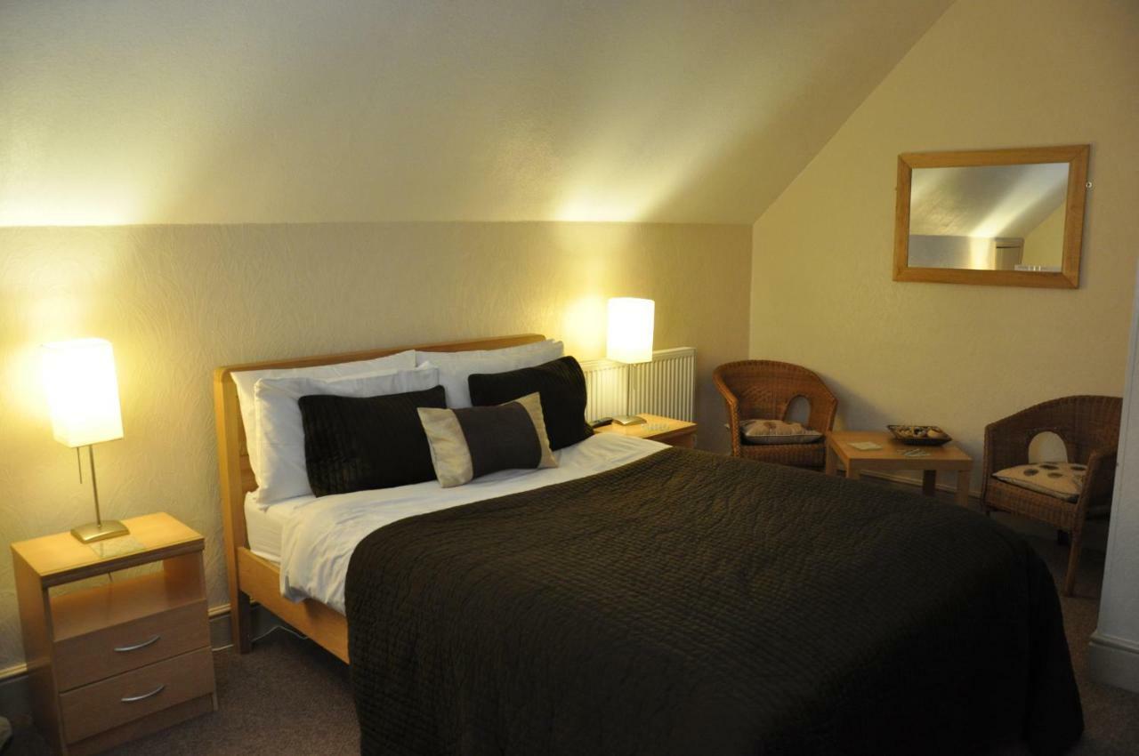Holly Tree Guest house